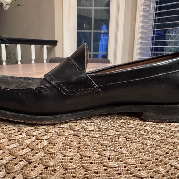GH Bass & Co black loafers - Picture 3 of 6